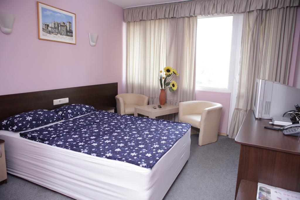 Family Hotel Avramov Vidin Exterior photo