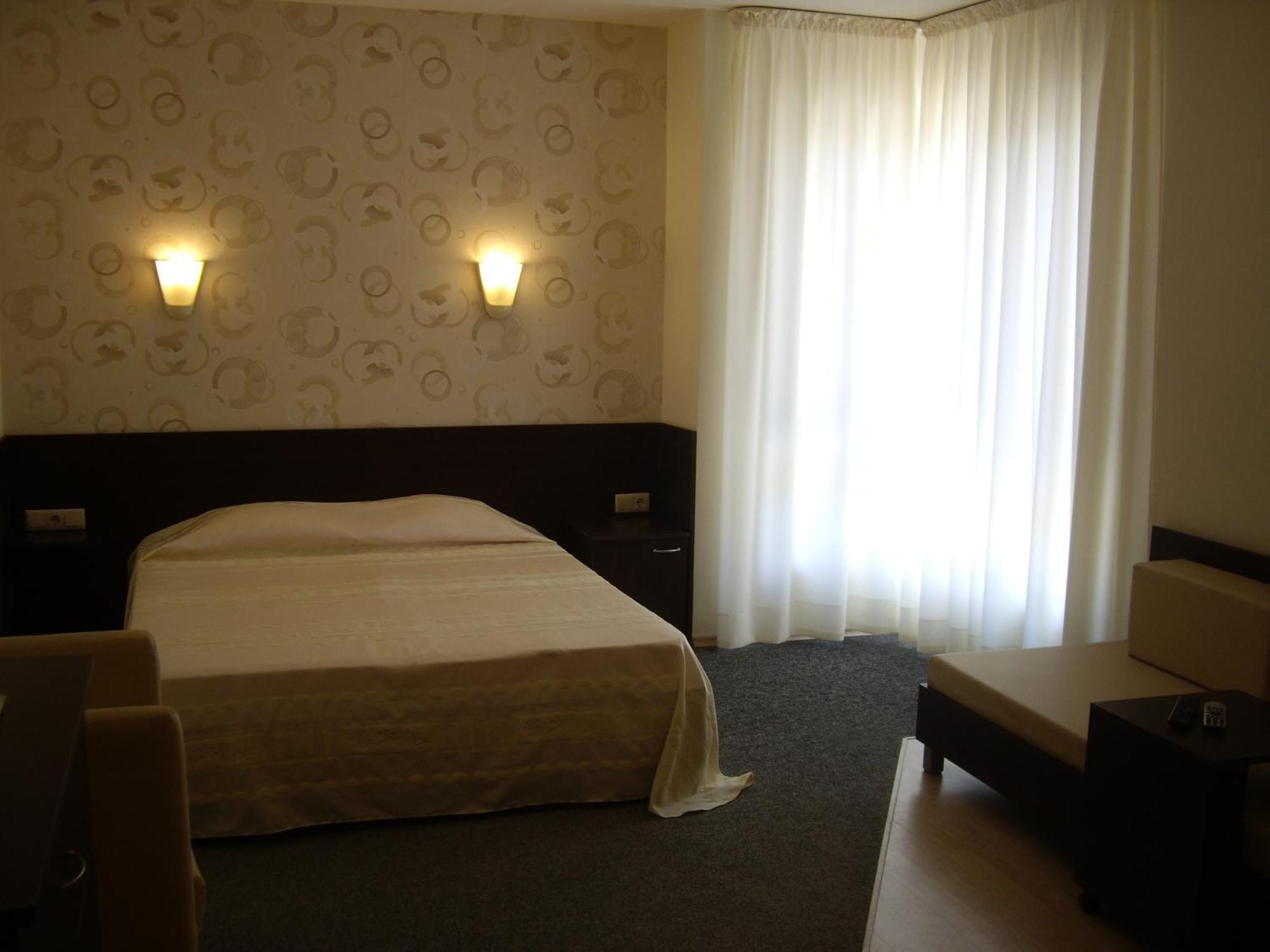Family Hotel Avramov Vidin Room photo