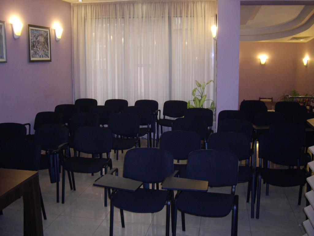 Family Hotel Avramov Vidin Exterior photo